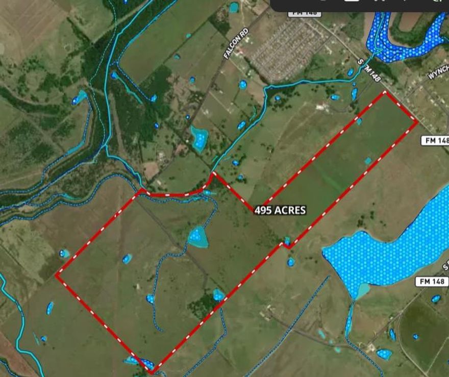 495 Acres land in Crandall, Kaufman County. Locate Crandall ETJ and Frontage FM148, Very close to loop road of Crandall. about 14 miles to DFW inner loop H635 and 25 miles to Dallas Down. The value keep increasing ,perfect for development ,more acres available .
