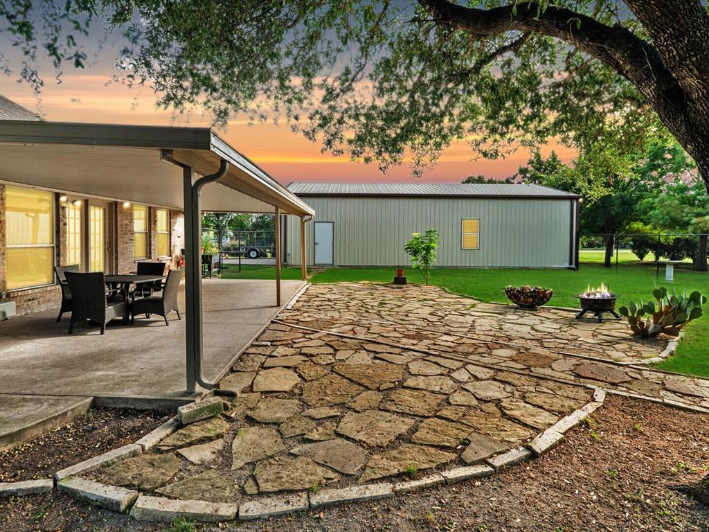 2220 Cross Timbers Drive