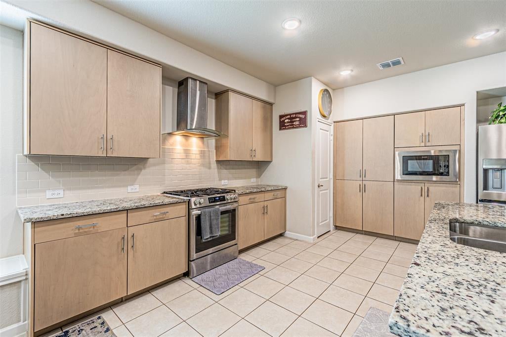 1104 Goldenrod Drive