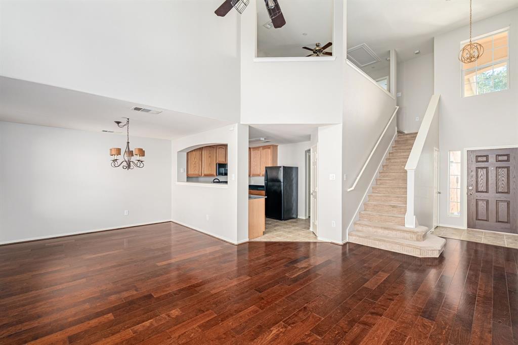 10276 Darkwood Drive