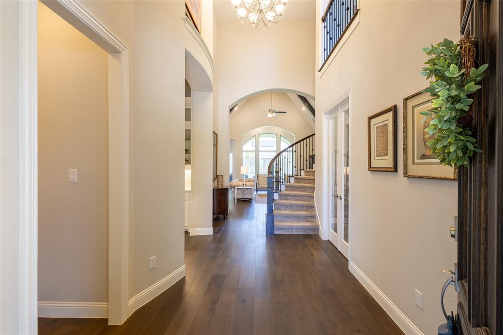 2813 Maverick Way