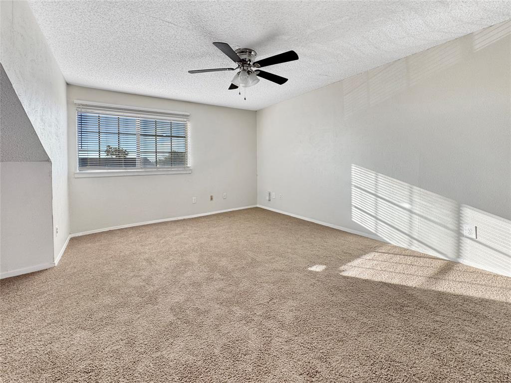 Richardson Crossing Condo - Residential
