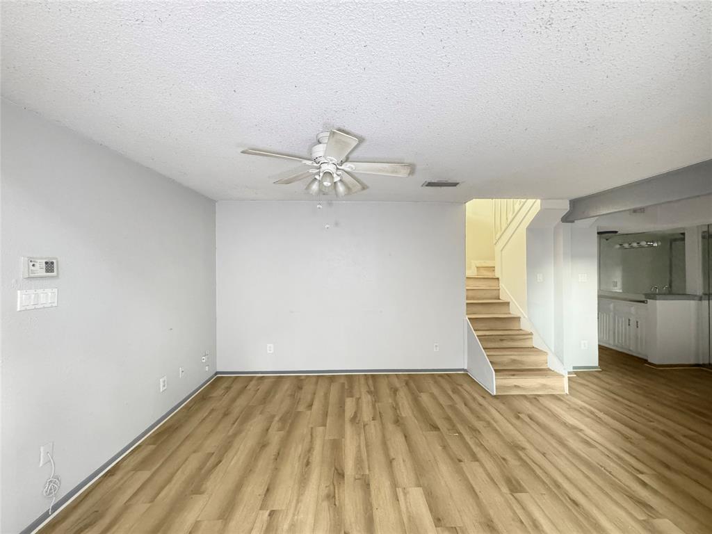 Richardson Crossing Condo - Residential