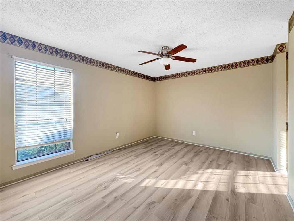 Richardson Crossing Condo - Residential