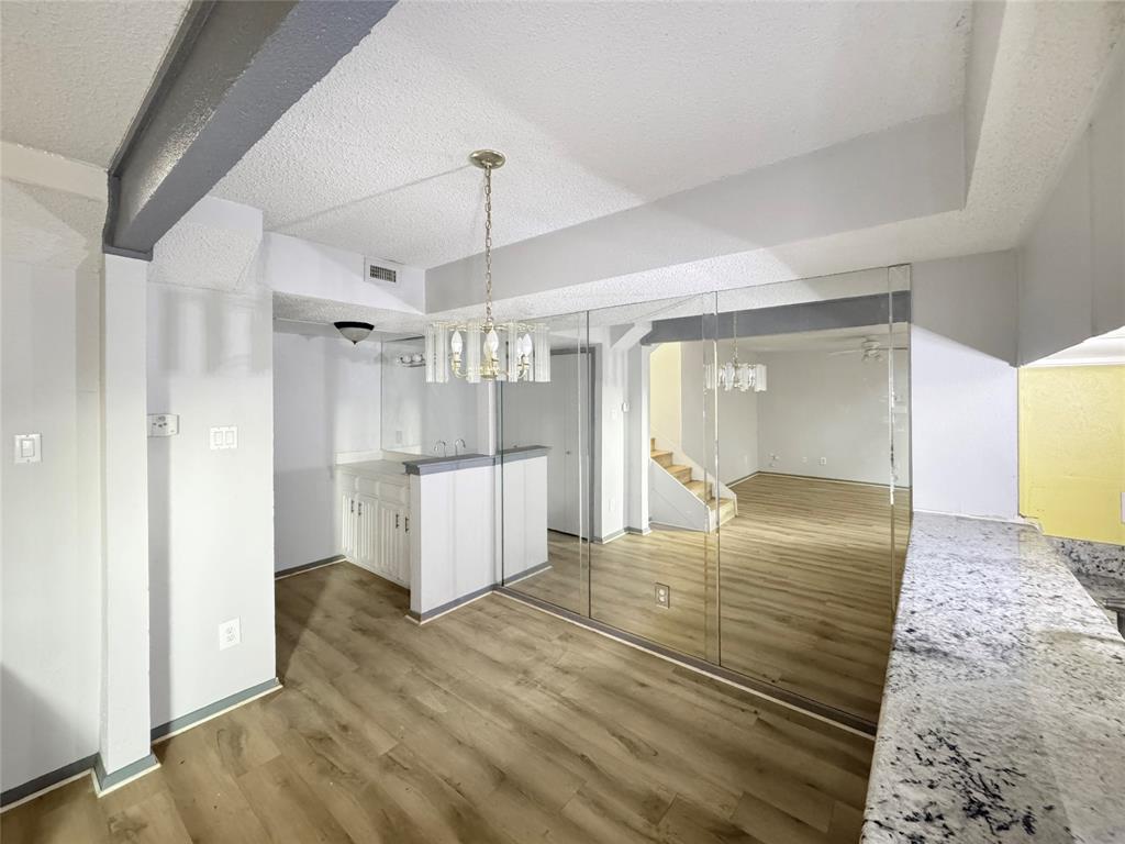 Richardson Crossing Condo - Residential