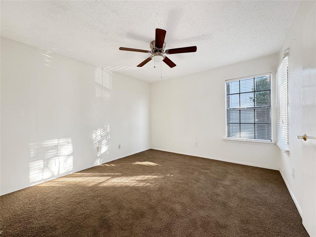 Richardson Crossing Condo - Residential