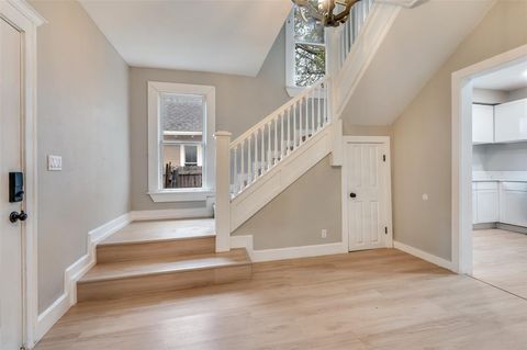 Tiny photo for 814 W Richmond Avenue, Fort Worth, TX 76110 (MLS # 21101530)