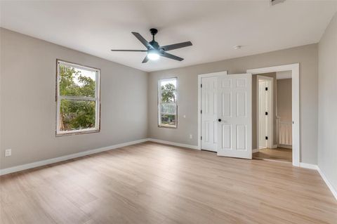 Tiny photo for 814 W Richmond Avenue, Fort Worth, TX 76110 (MLS # 21101530)