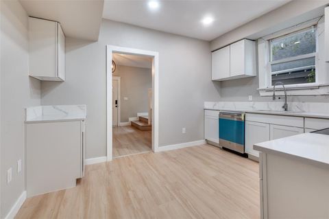 Tiny photo for 814 W Richmond Avenue, Fort Worth, TX 76110 (MLS # 21101530)