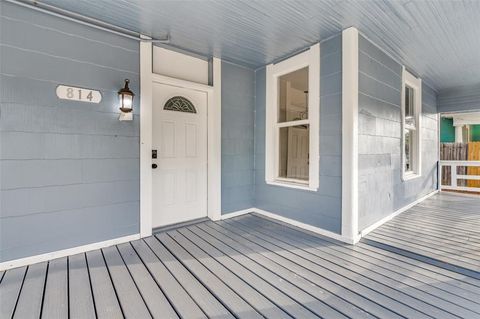 Tiny photo for 814 W Richmond Avenue, Fort Worth, TX 76110 (MLS # 21101530)