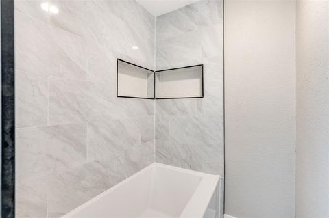 Tiny photo for 814 W Richmond Avenue, Fort Worth, TX 76110 (MLS # 21101530)