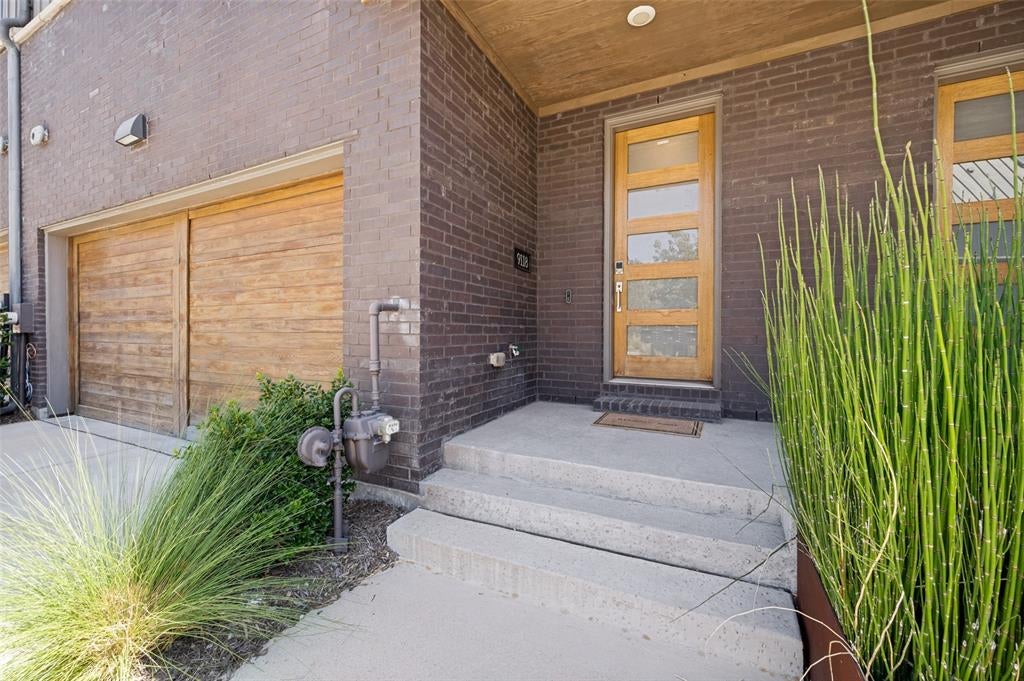 9118 Prado Lane