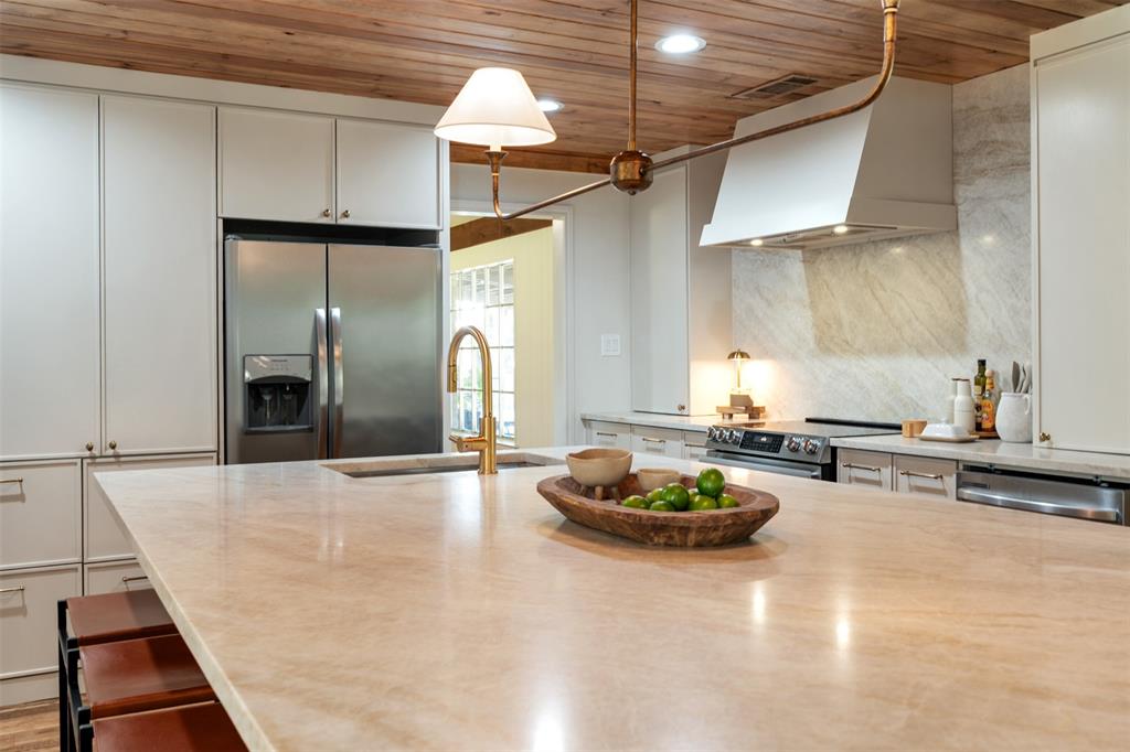 JNO SWESEY, TRACT 75; 1.0 ACRES, & HOUSE - Residential