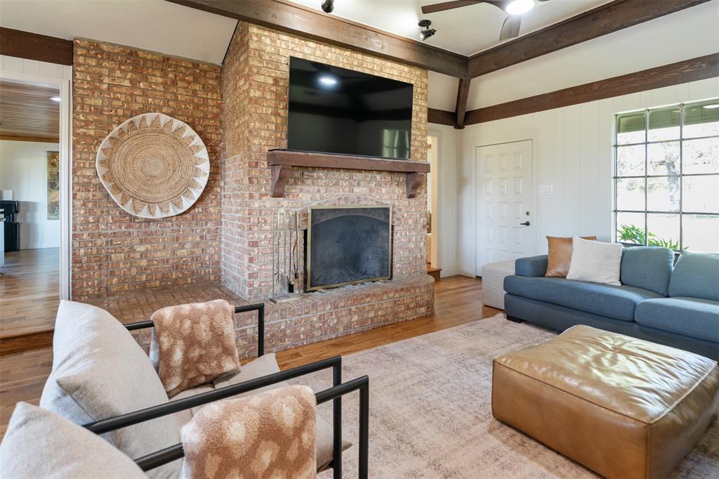 JNO SWESEY, TRACT 75; 1.0 ACRES, & HOUSE - Residential