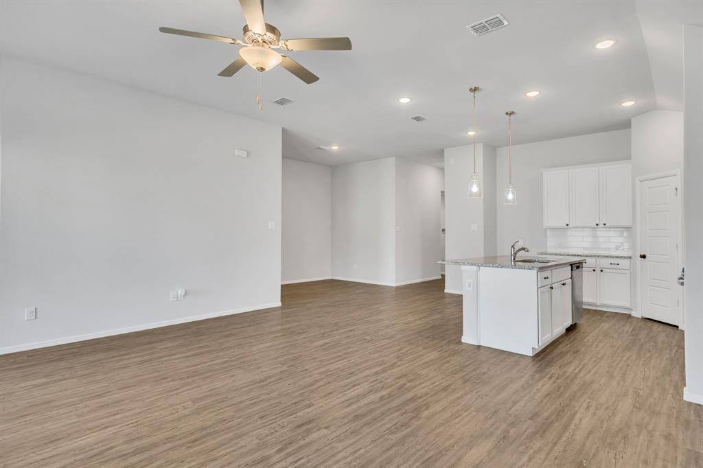 Prairie Rdg Ph 2 - Residential Lease