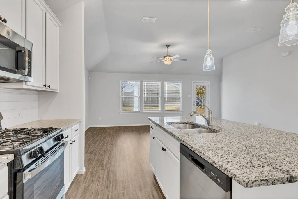 Prairie Rdg Ph 2 - Residential Lease