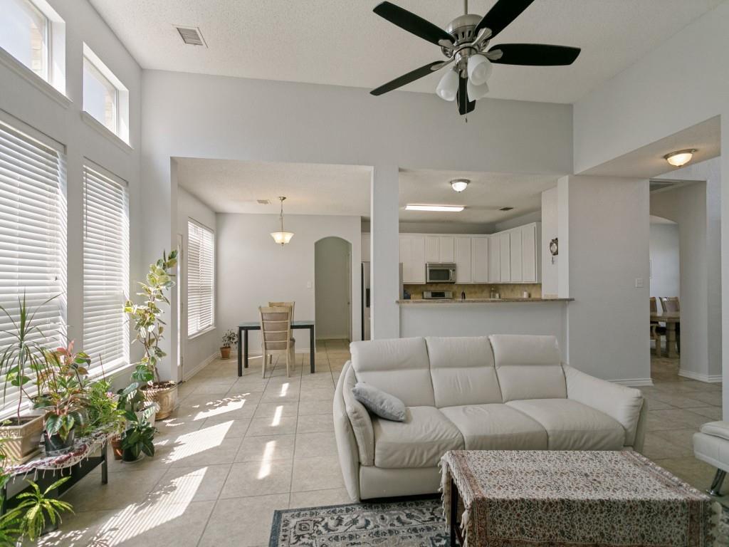 3520 Estacado Lane