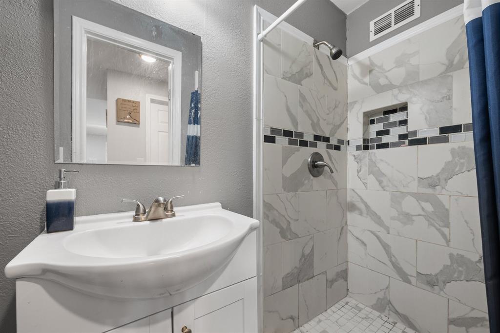 Martin Creek - Residential