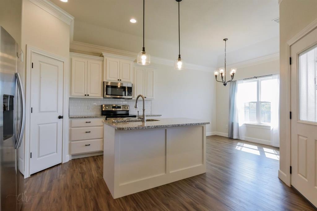 7444 Lake Ridge Parkway