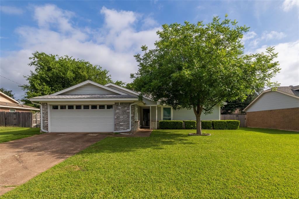 1309 Mercedes Street
