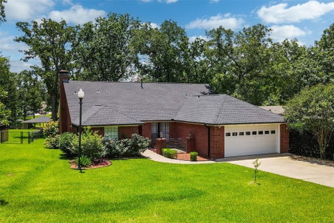 Photo of 49 Sunset Boulevard, Malakoff, TX 75148 (MLS # 21307995)