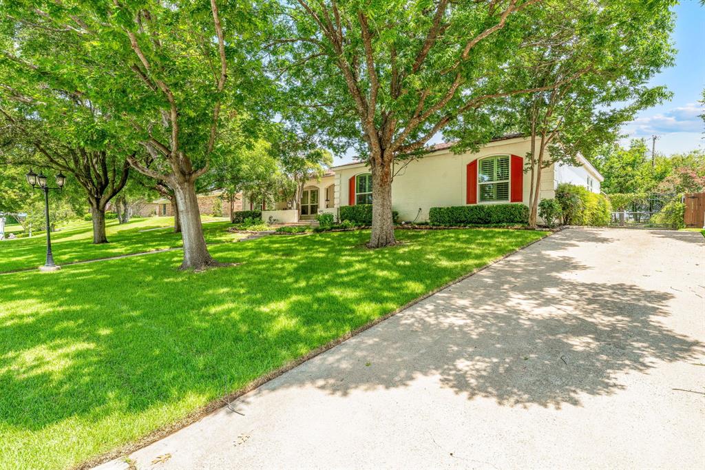 6309 Wallingford Drive