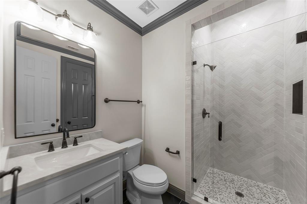 Cascades - Ph 1 The - Residential Lease