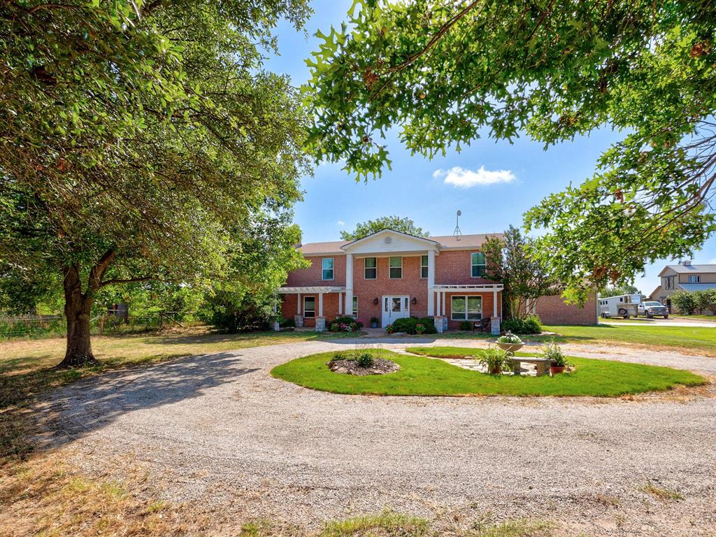 5850 Mineral Wells Highway
