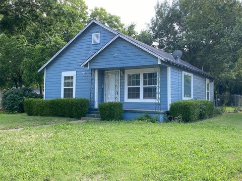 1424 N Brents Avenue Sherman TX 75090