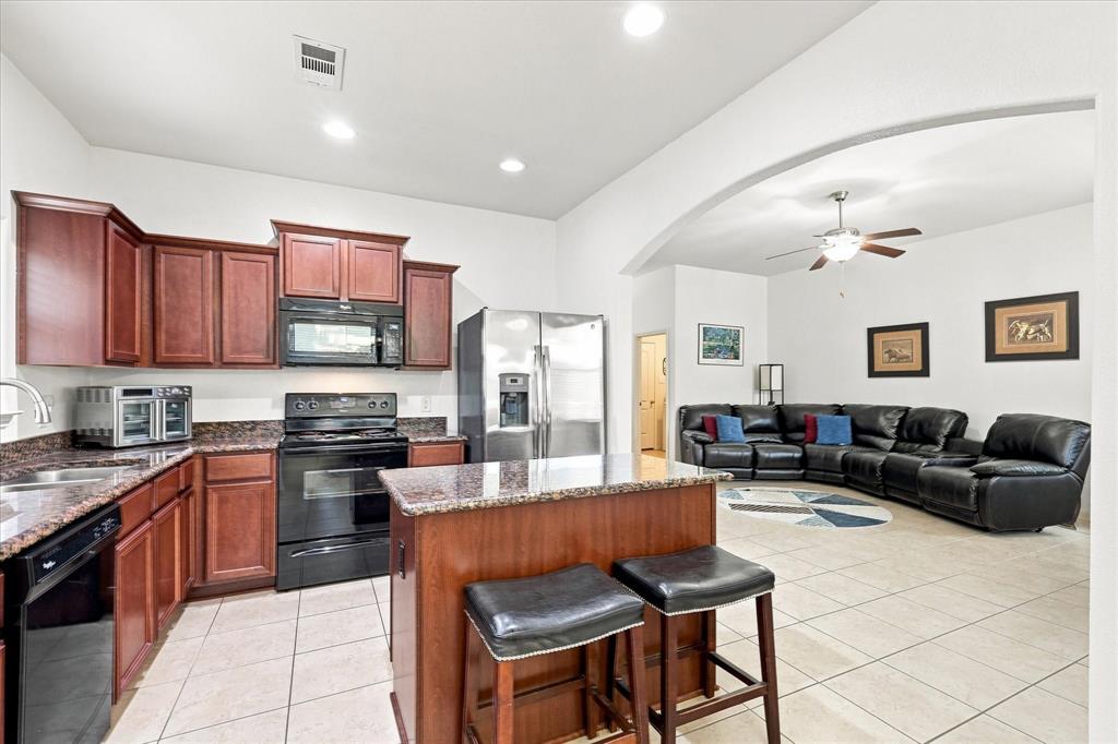 1824 Mesquite Lane