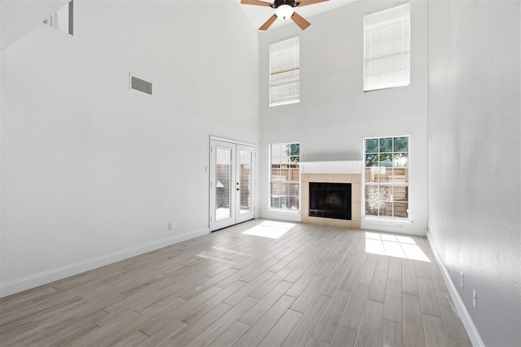 322 W Harwood Road B
