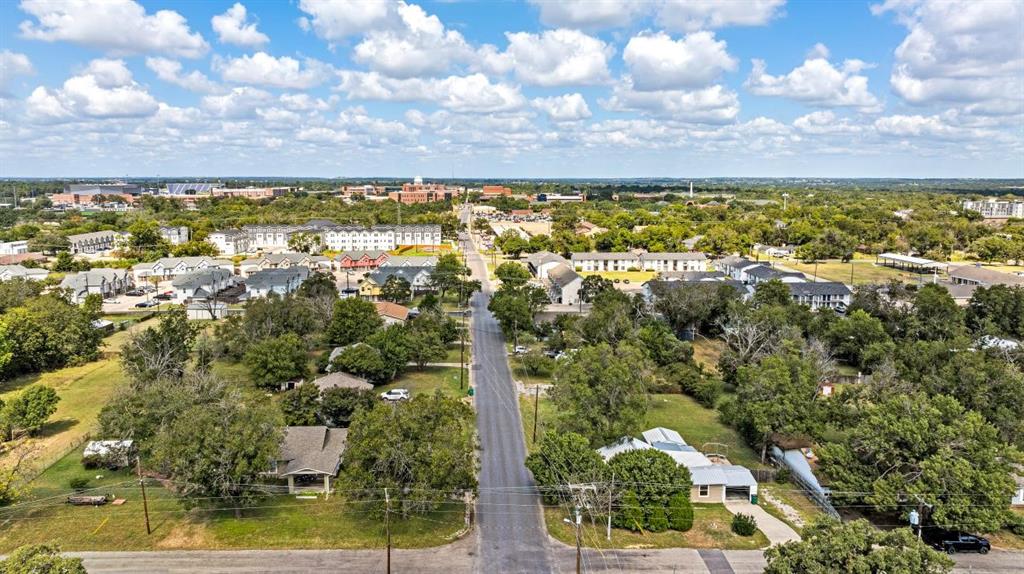 625 S Lillian Street