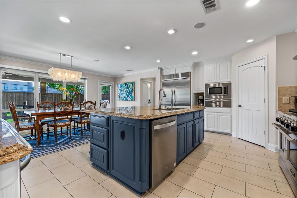 Royal Crest 06 - Residential