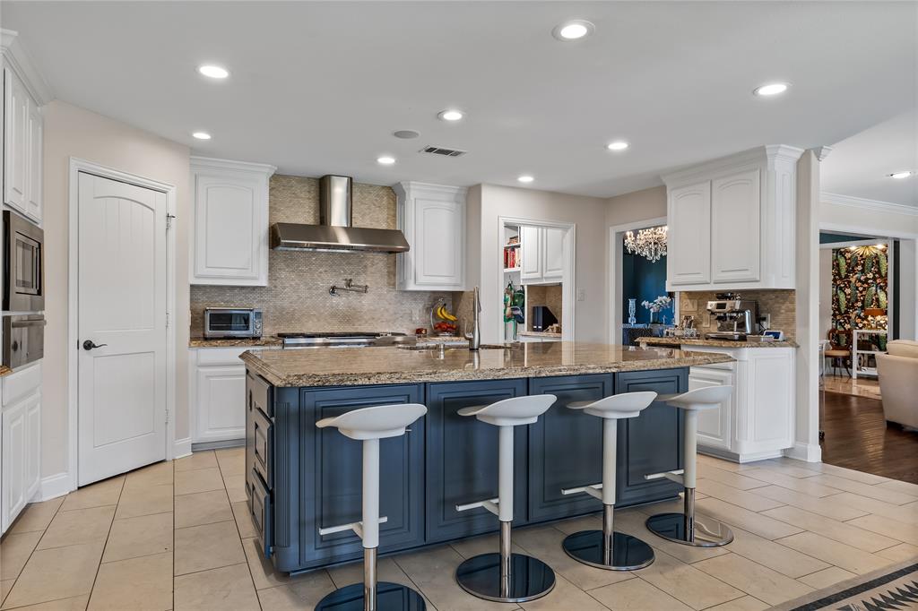 Royal Crest 06 - Residential