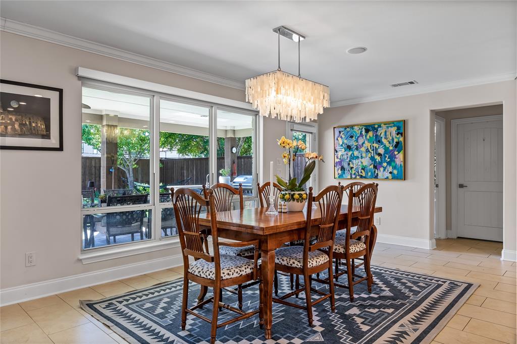 Royal Crest 06 - Residential