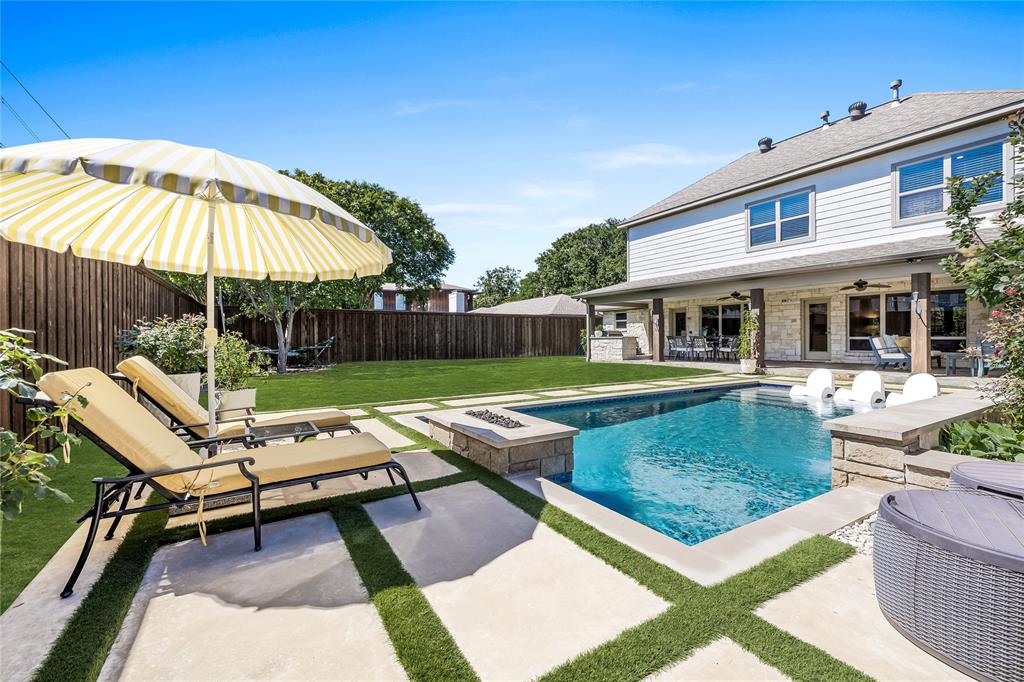 Royal Crest 06 - Residential