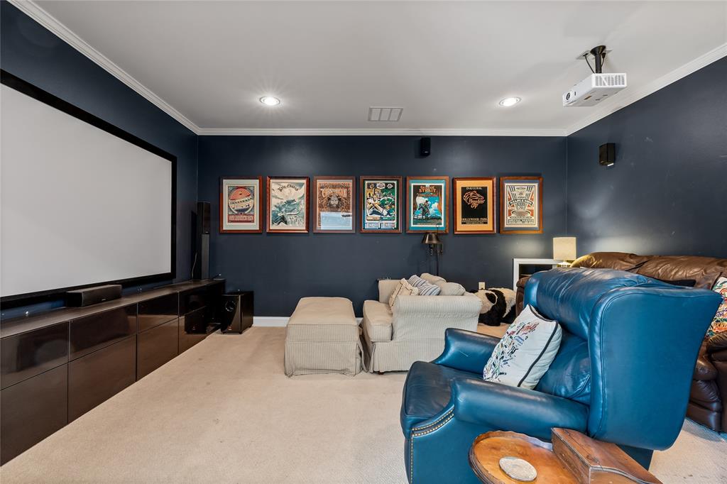 Royal Crest 06 - Residential