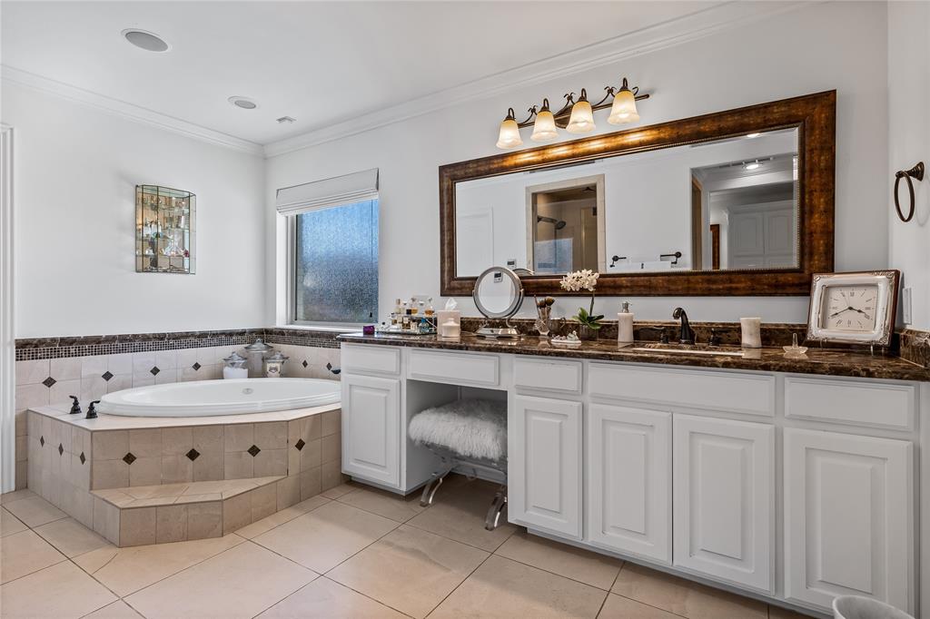 Royal Crest 06 - Residential