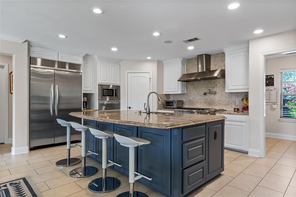 Royal Crest 06 - Residential