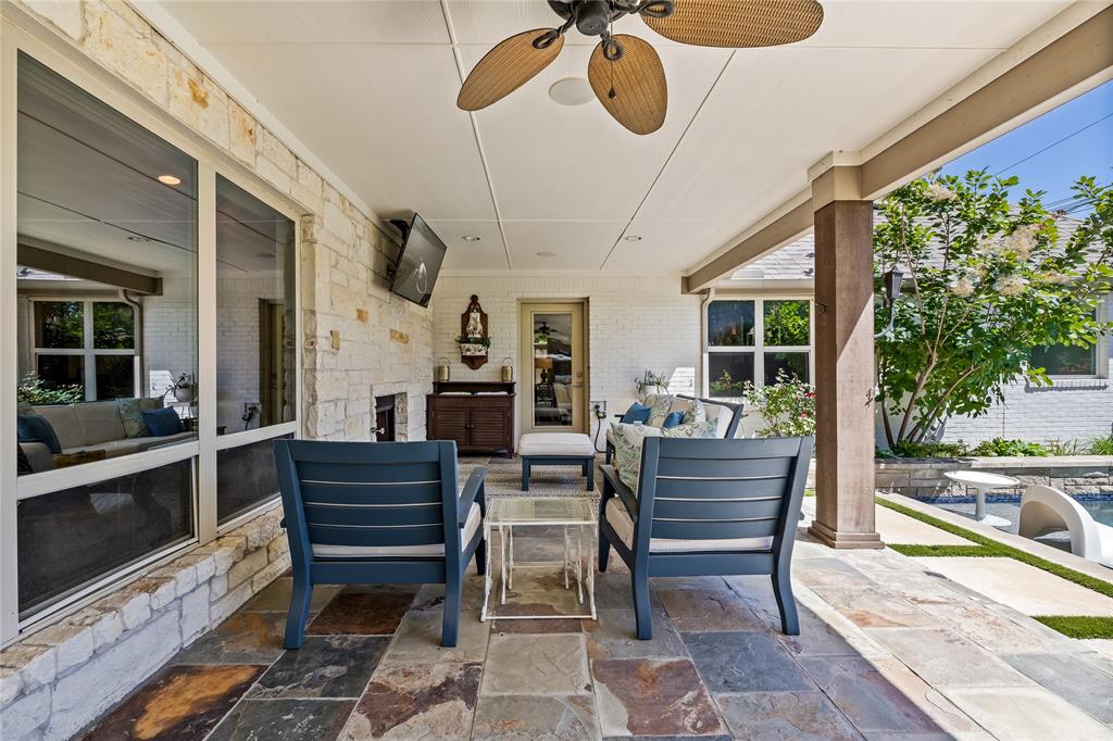 Royal Crest 06 - Residential