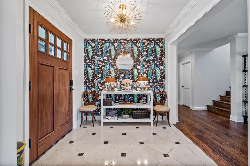 Royal Crest 06 - Residential