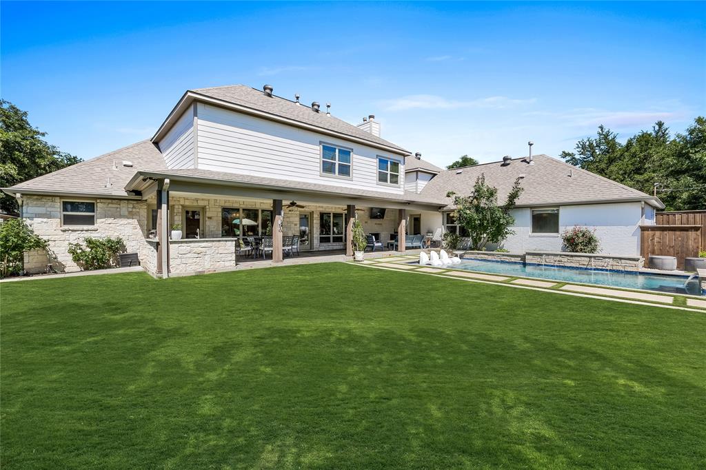 Royal Crest 06 - Residential