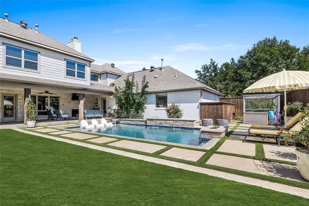 Royal Crest 06 - Residential