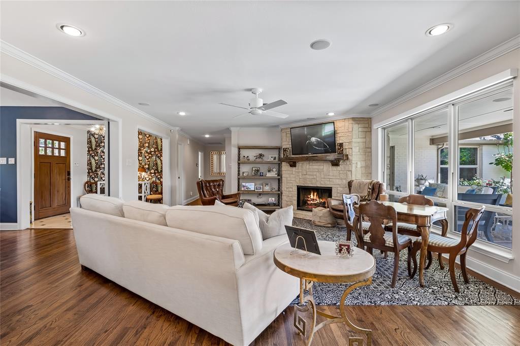 Royal Crest 06 - Residential