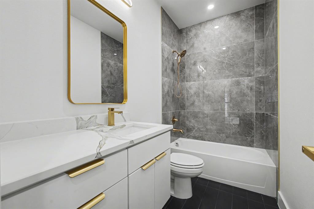 Roosevelt Manor 2nd Inst - Residential