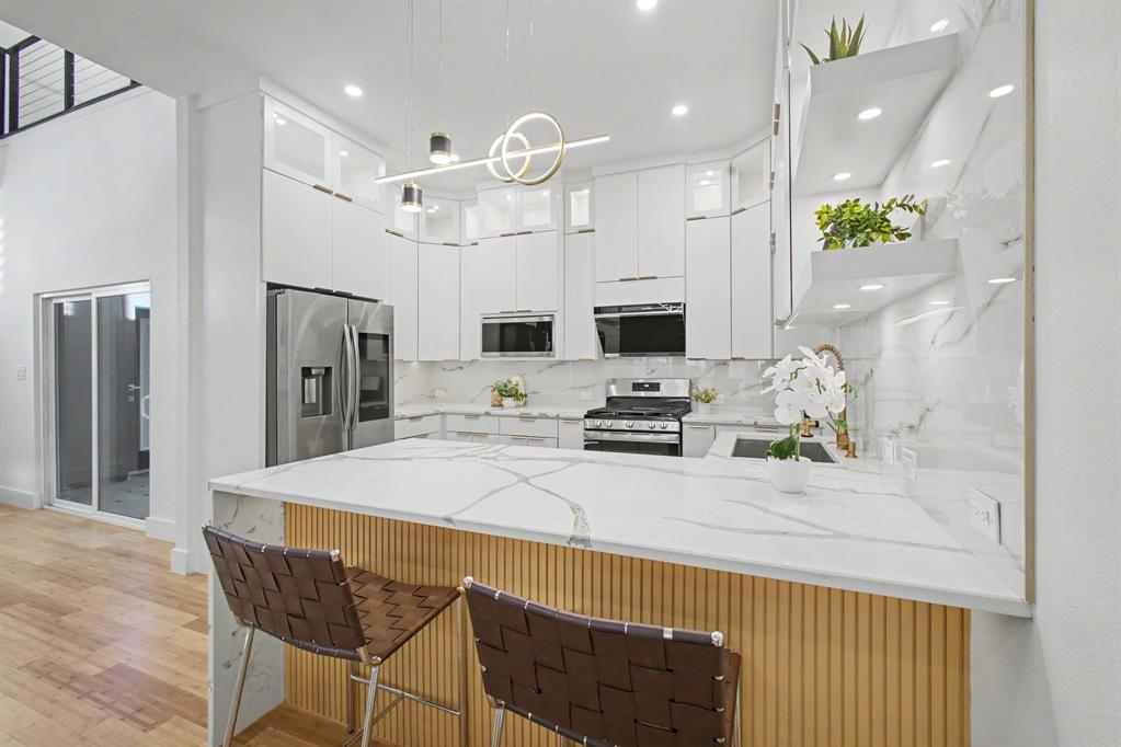 Roosevelt Manor 2nd Inst - Residential