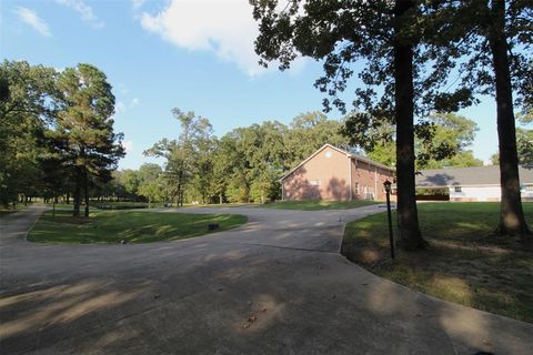 A home in Hooks