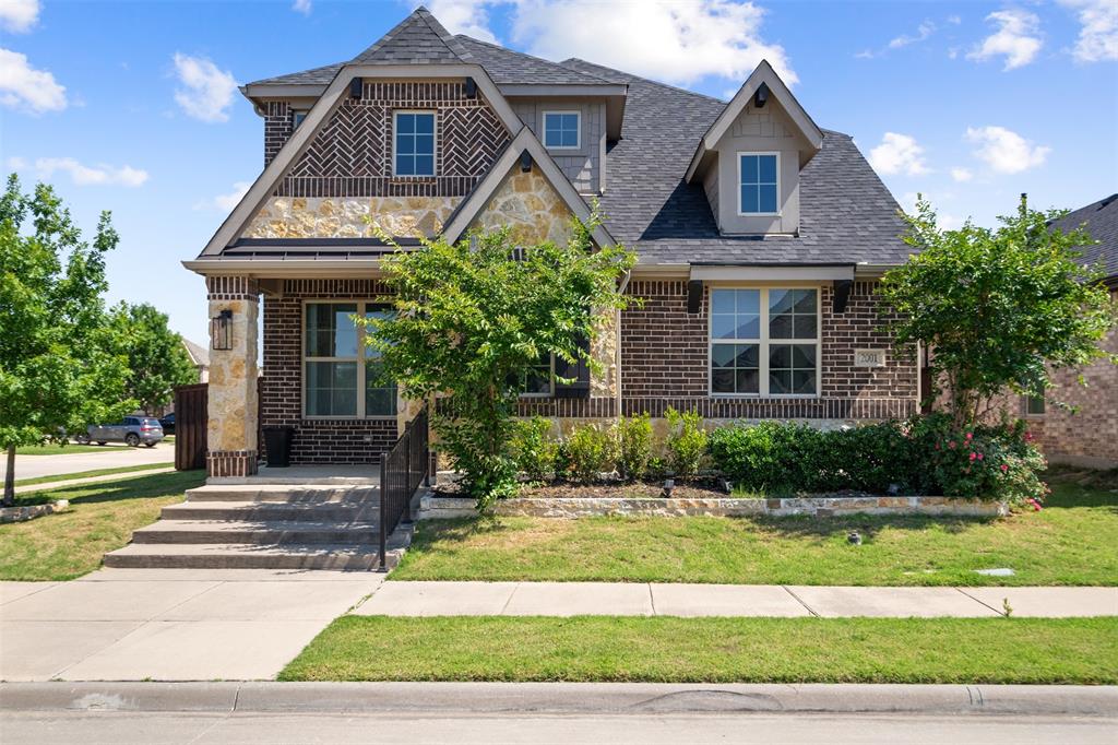 2001 Olivereta Drive
