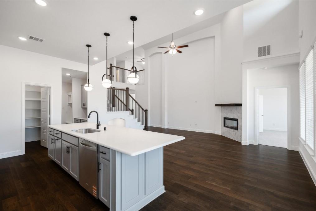 1728 Canals Drive