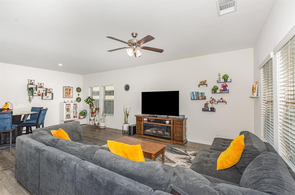 10124 Rambling Brooks Lane